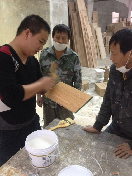 大荷漆“高服务”助力元凯家具厂把握水性漆涂装未来！