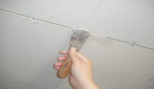 室内墙面漆涂刷这四个细节千万不能忽略_墙面漆|大荷水性漆