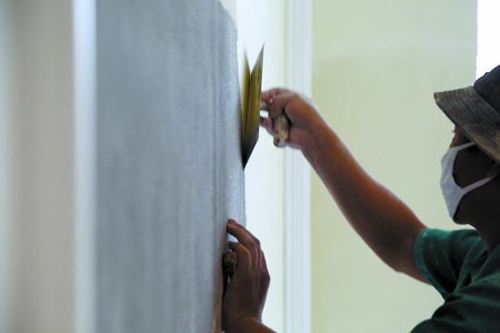 家里装修涂刷墙面漆腻子的重要性_墙面乳胶漆|大荷水性漆